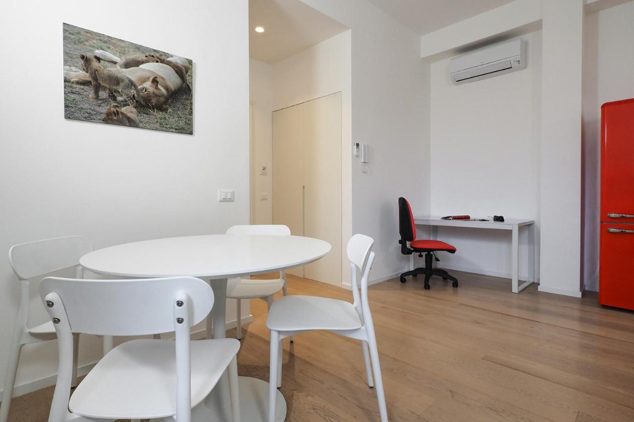 Contempora Apartments - Turati 3 One Bedroom Apartment ミラノ エクステリア 写真